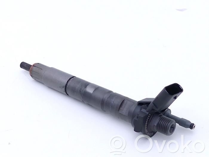 BMW 8 G16 Inyector de combustible 