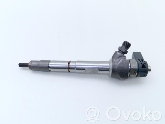 Volkswagen Golf VII Injector combustibil 