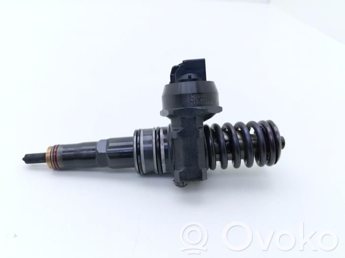 Volkswagen Golf V Injector combustibil 