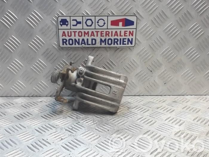 Audi A4 S4 B6 8E 8H Tylny zacisk hamulcowy 