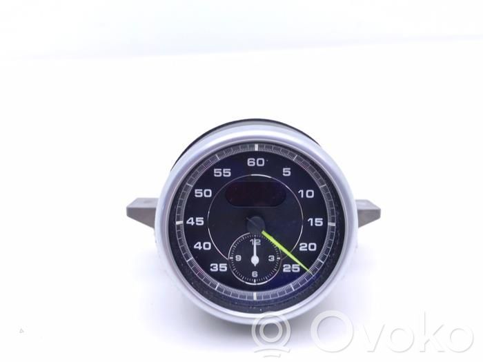 Uhr   7P5919203L