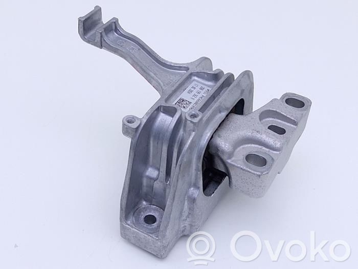 Volkswagen Taigo Engine mount bracket 