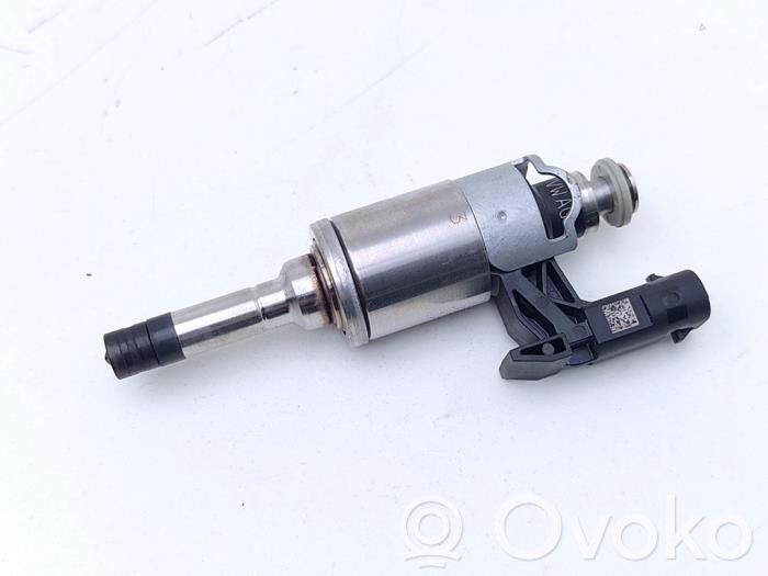 Volkswagen Golf VI Injector combustibil 