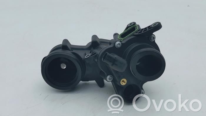 Volkswagen Amarok Termostaatin kotelo 