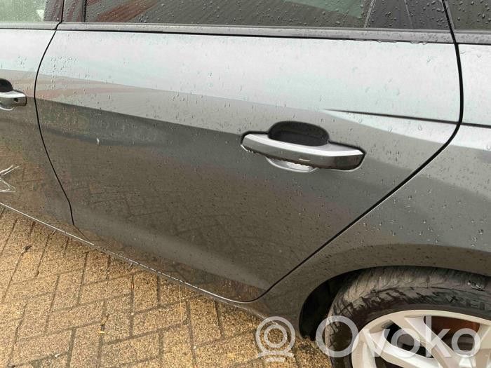 Audi A4 S4 B9 8W Drzwi tylne 