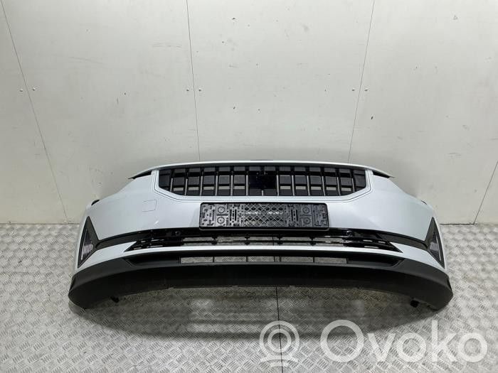 Polestar 2 Etupuskuri 