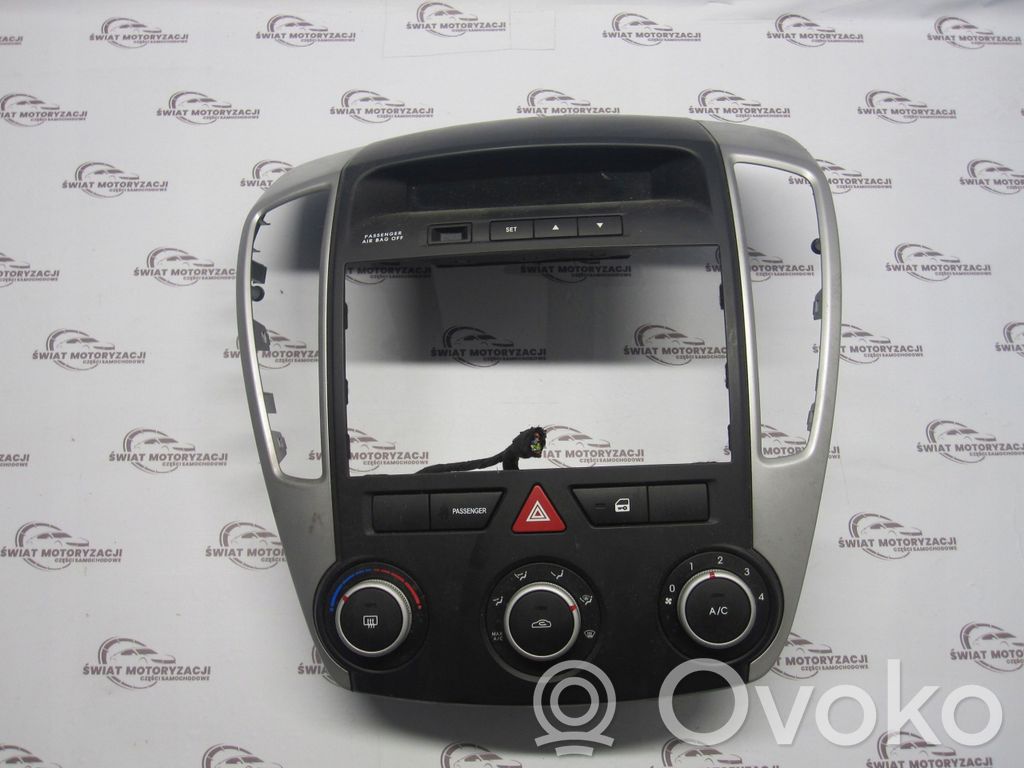 Climate control unit   1H905,1H021