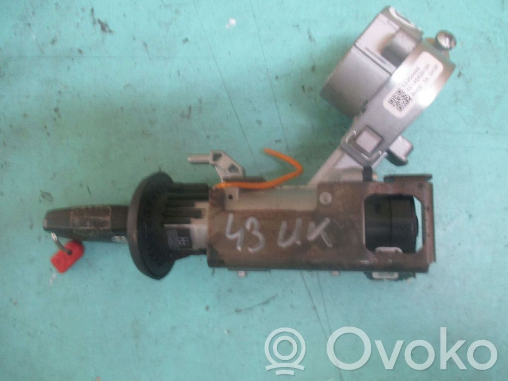 Opel Meriva B Steering wheel axle 
