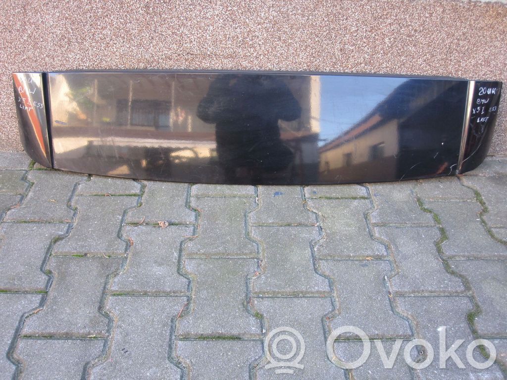 Tailgate/trunk spoiler