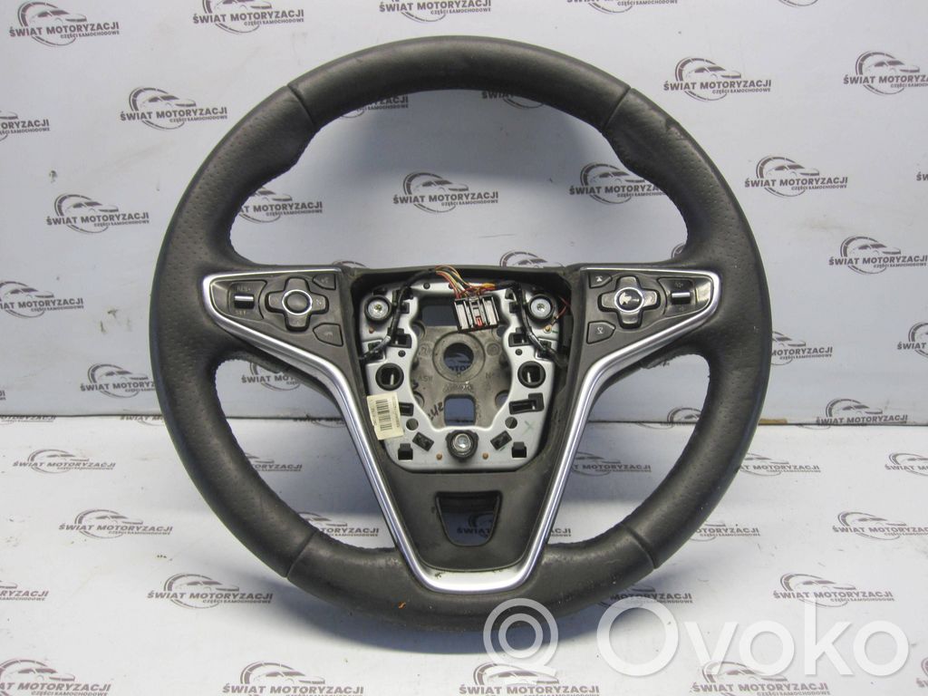 Opel Insignia A Steering wheel 