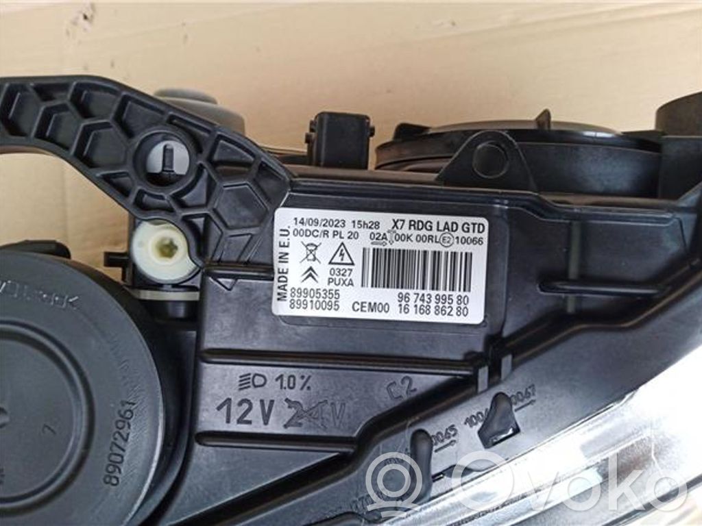 Headlight/headlamp   89910095