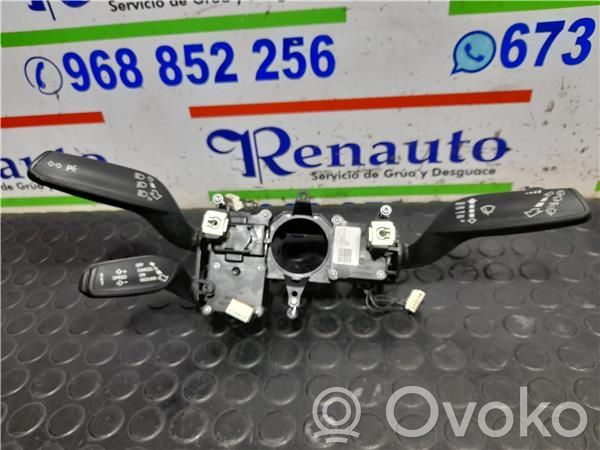 Audi Q3 8U Palanca de intermitentes 