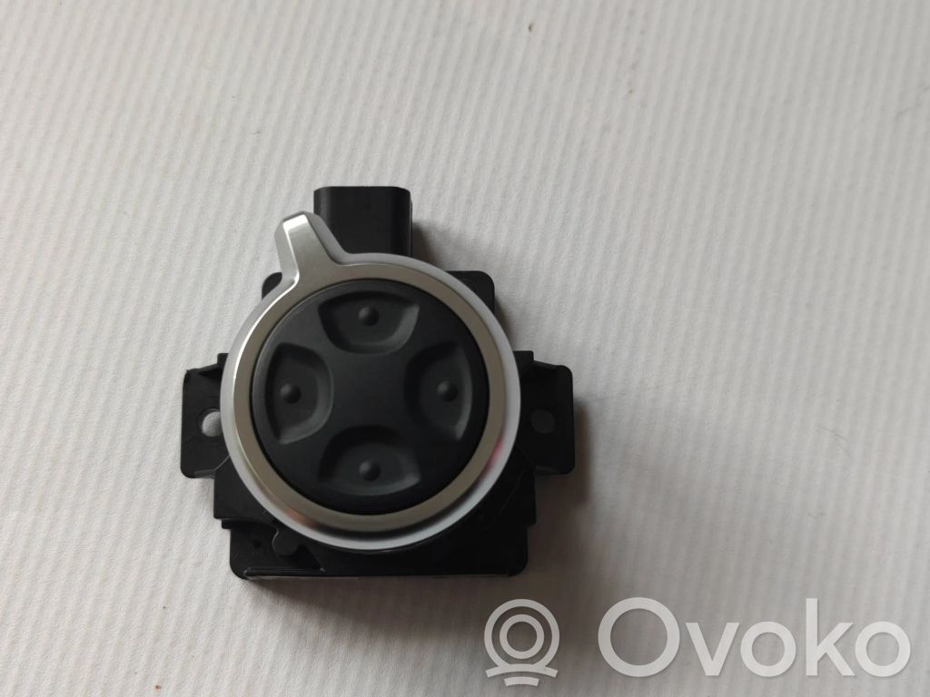 Audi Q7 4M Door control unit/module 