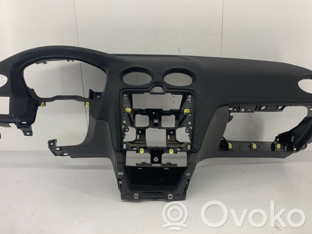 Ford Focus Dashboard 