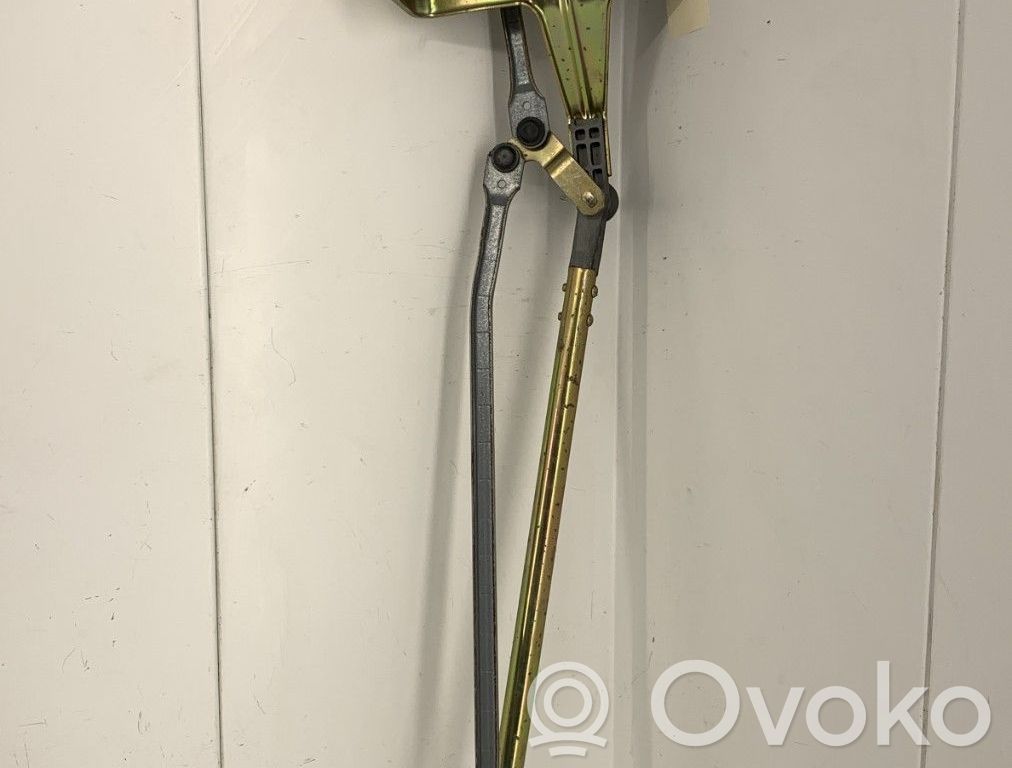 Renault 19 Mechanizm i silniczek wycieraczek szyby przedniej / czołowej 
