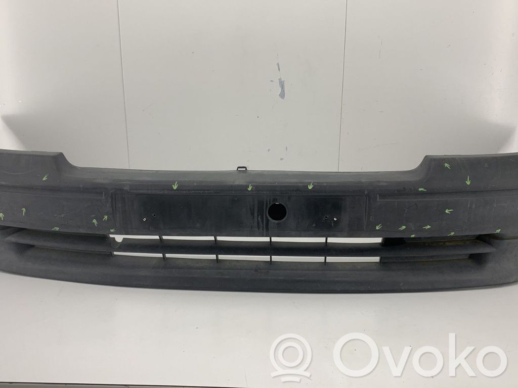 Renault Clio I Parachoques delantero 