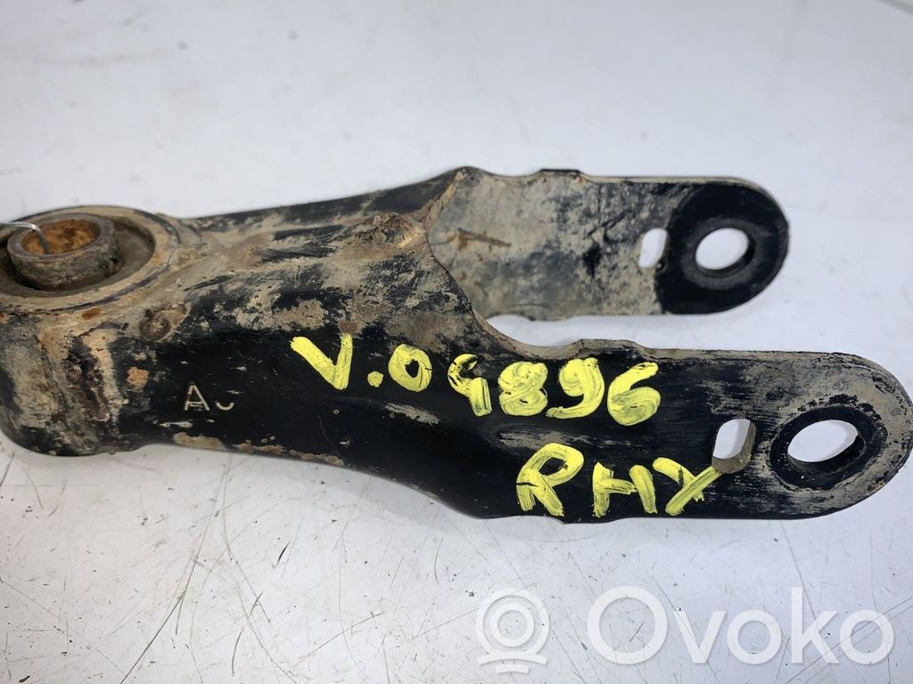 Citroen Xsara Engine mount bracket 
