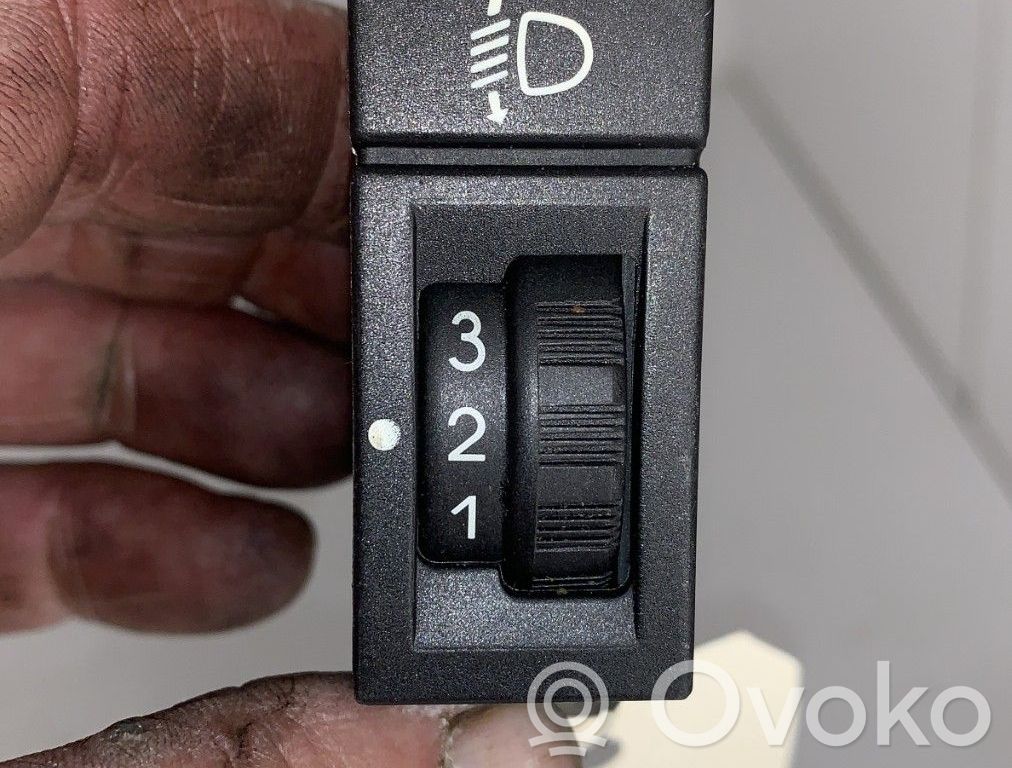 Interruptor de luz   6552YN