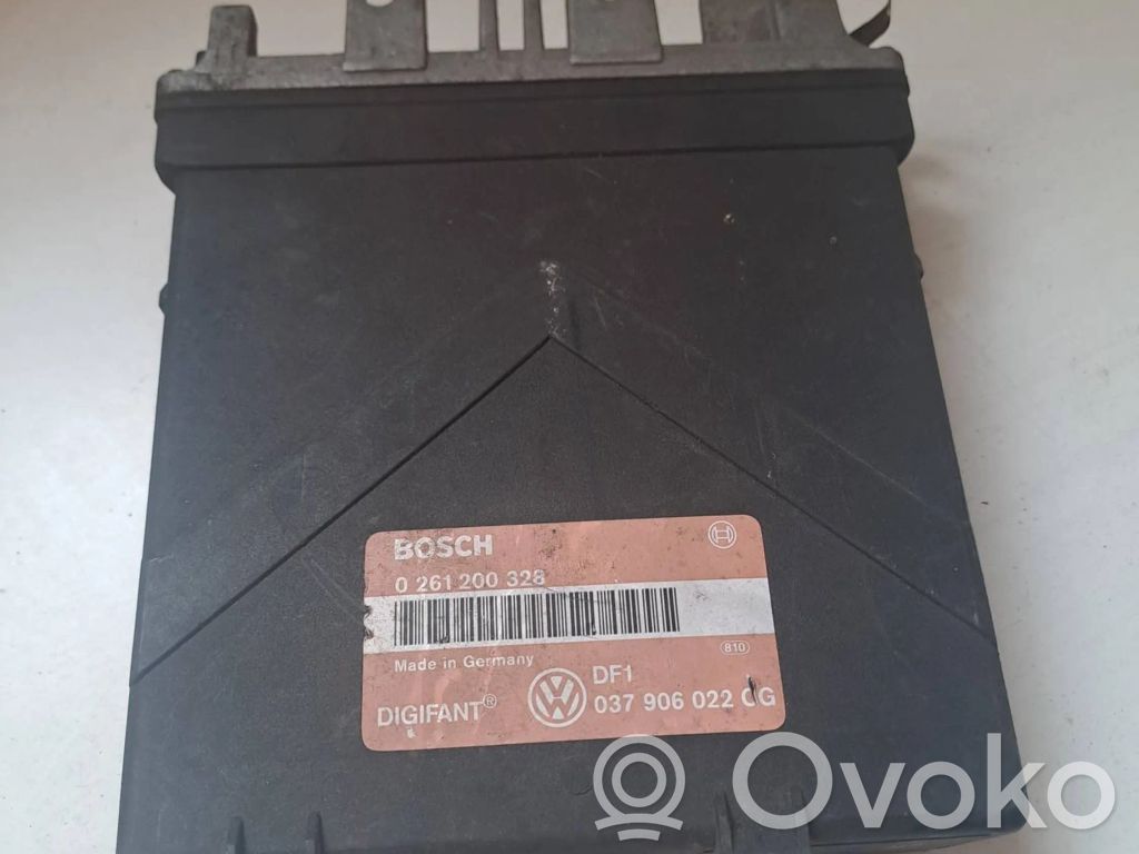 Audi 80 90 S2 B4 Engine control unit/module 