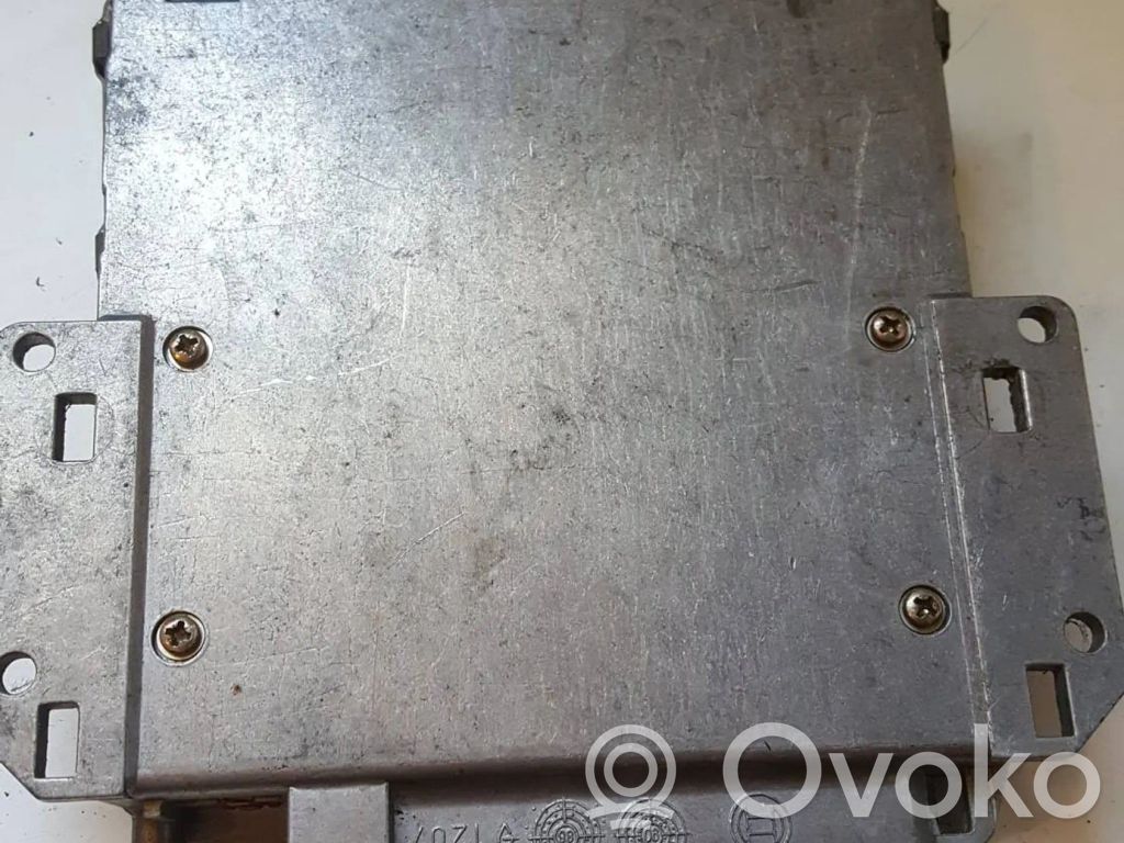 Engine control unit/module   8A0907401,0281001132