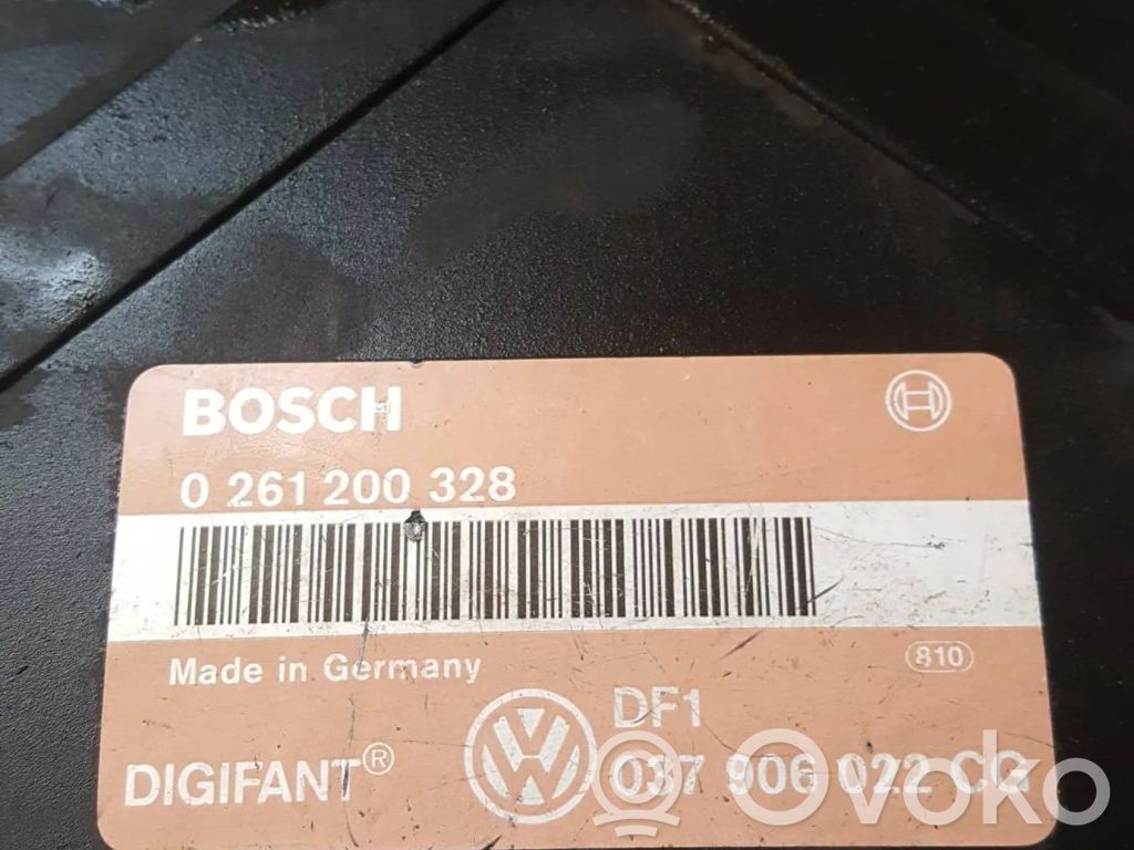 Audi 80 90 S2 B4 Engine control unit/module 