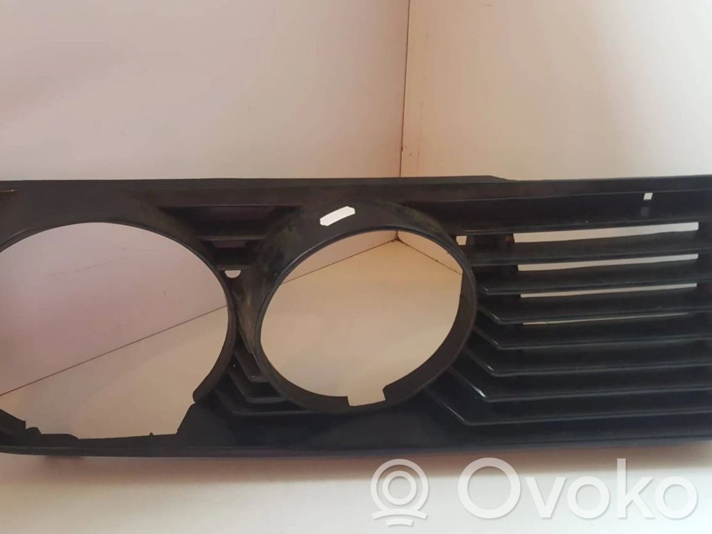 BMW 5 E28 Front grill 