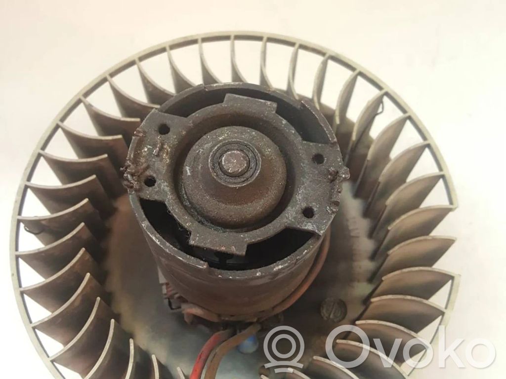 BMW 3 E36 Mazā radiatora ventilators 