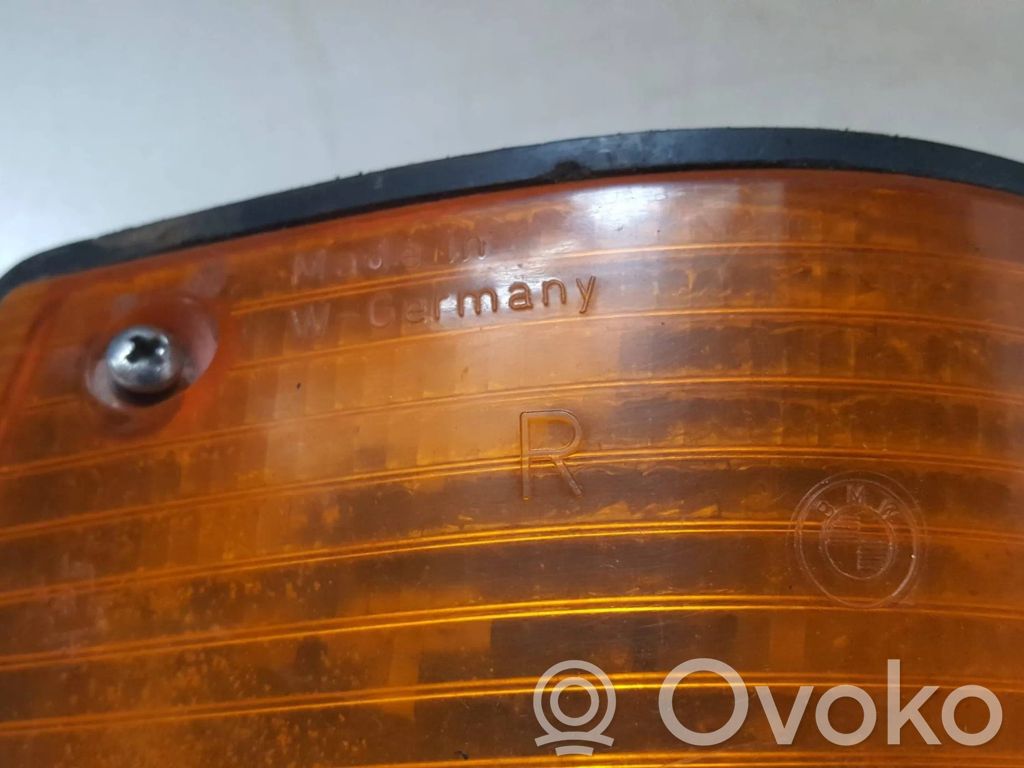 BMW 5 E28 Front bumper turn signal 
