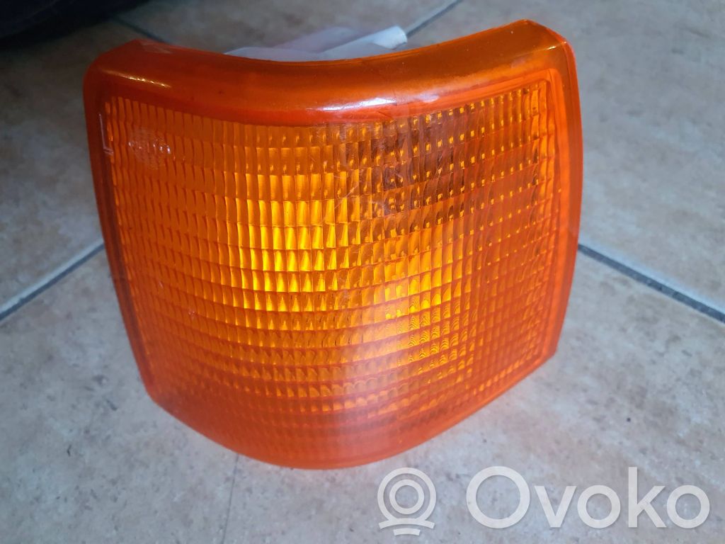 Audi 80 90 B2 Front indicator light 