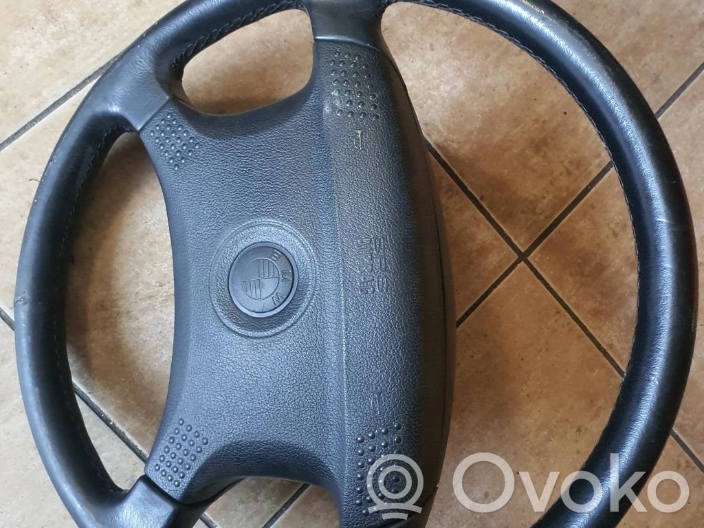 Steering wheel   1160901,507343