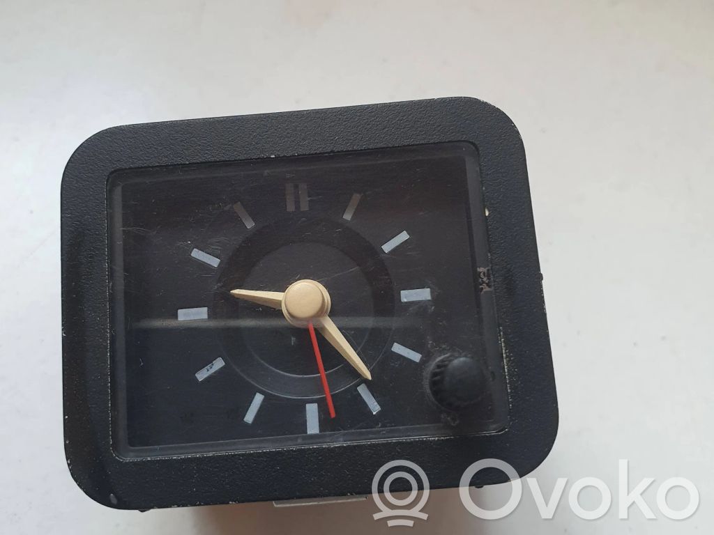 Ford Sierra Clock 