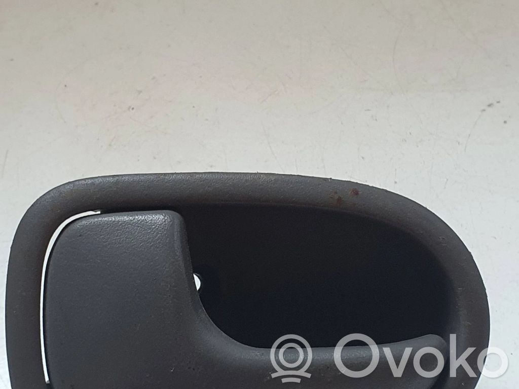 Manecilla interna puerta trasera   DH221
