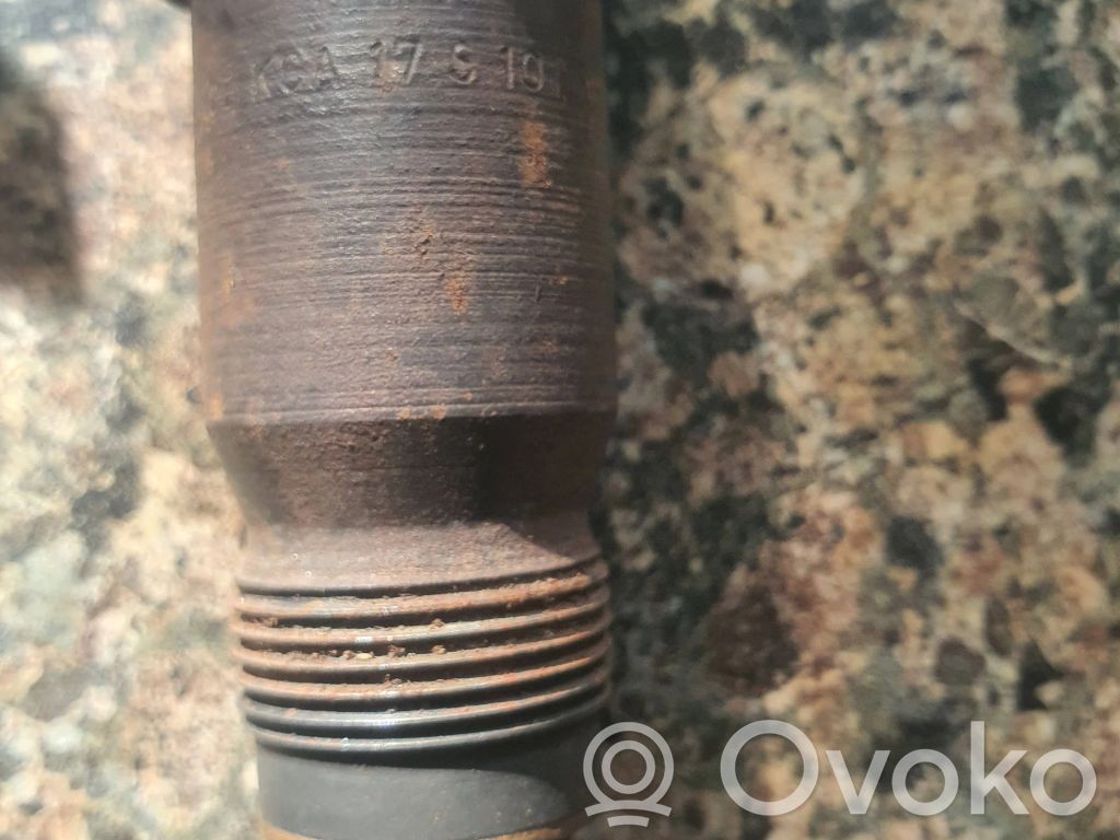 Fuel injector   KCA17S101,083310