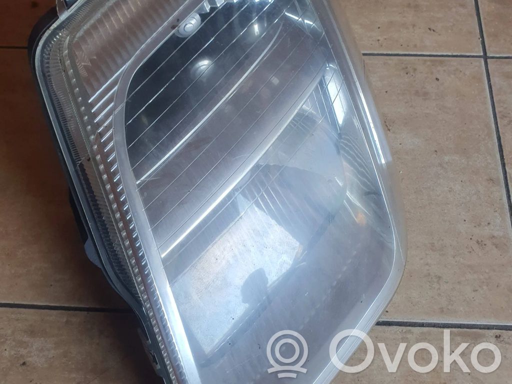 Citroen C2 Priekšējais lukturis 