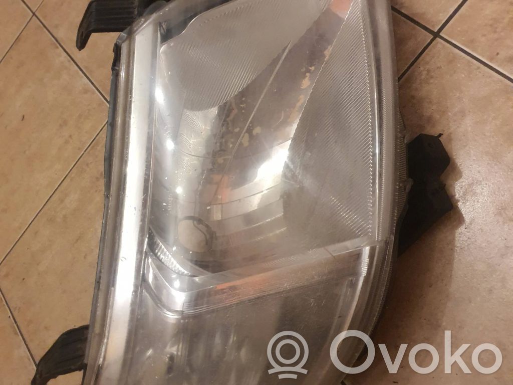 Lampa przednia   TNVS06749,5640,LUMOTECHOK18