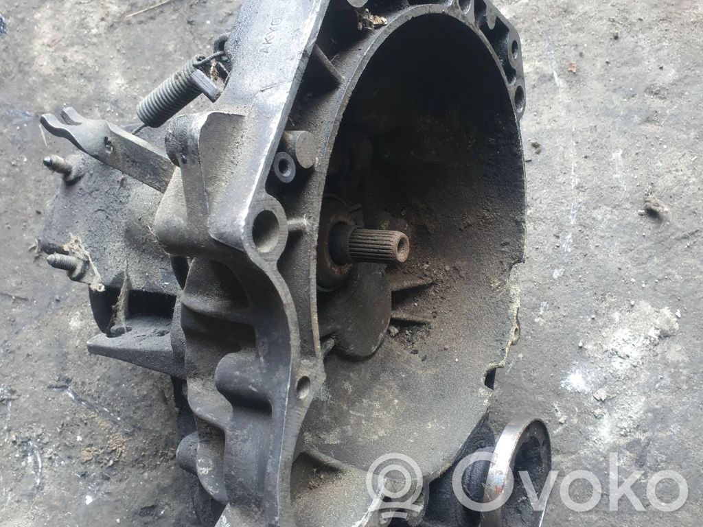 Volkswagen Golf III Manual 4 speed gearbox 