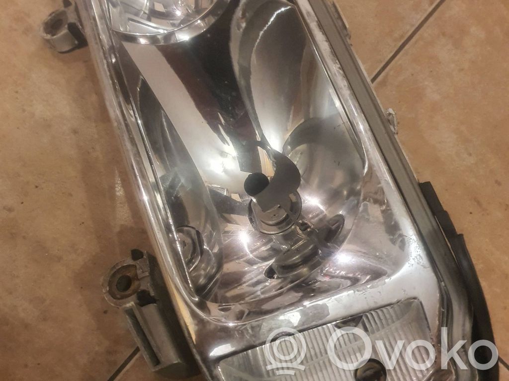 Audi Coupe Scheinwerfer 