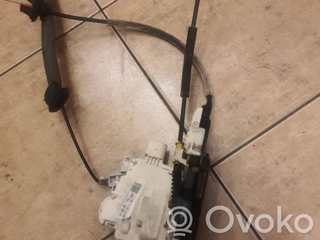 Audi A8 S8 D4 4H Zamek drzwi przednich 