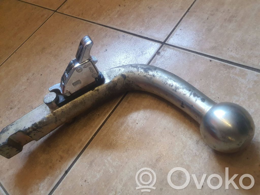 Volkswagen Golf III Barra de remolque desmontable 