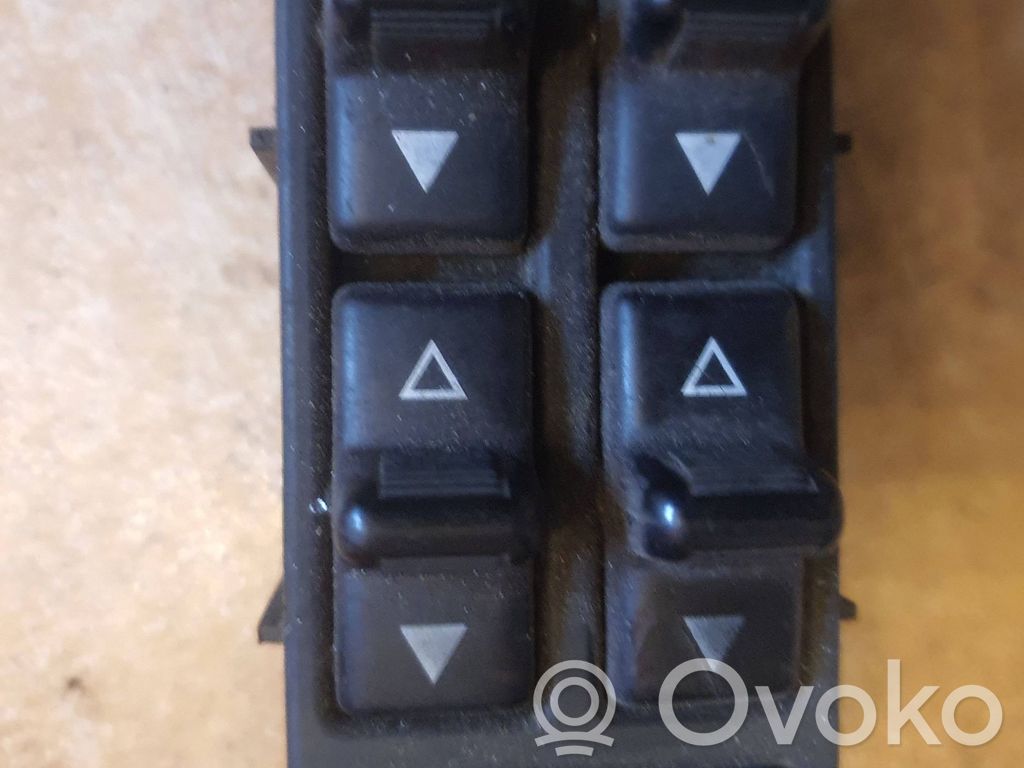 Jeep Cherokee Electric window control switch 