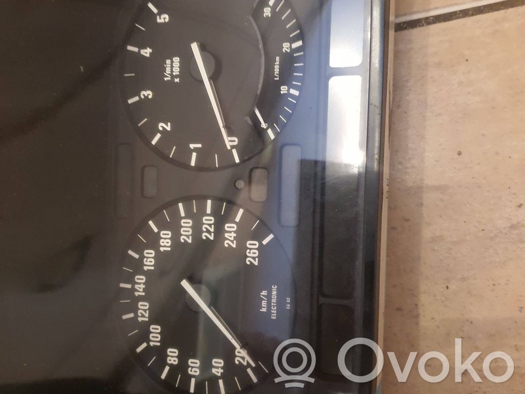 Speedometer (instrument cluster)   110008548024,62118351830