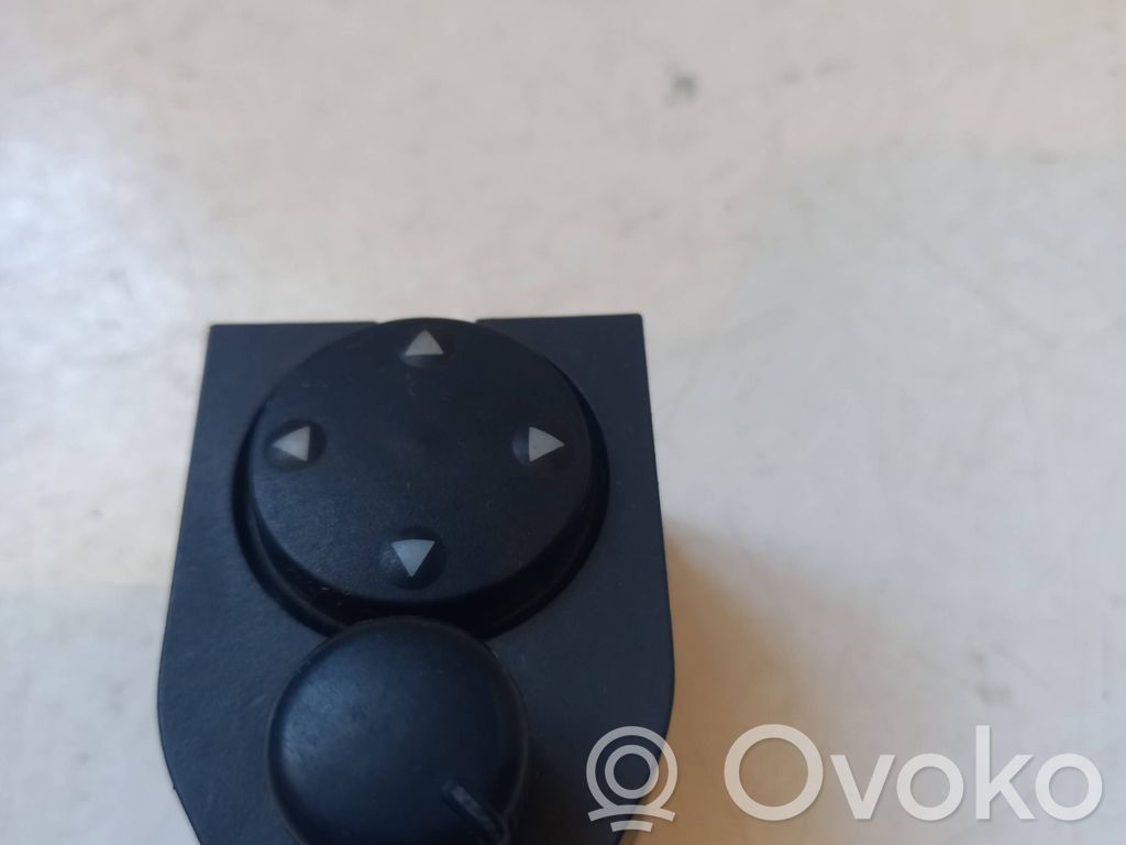 Audi A4 S4 B5 8D Comutator oglinzi laterale 