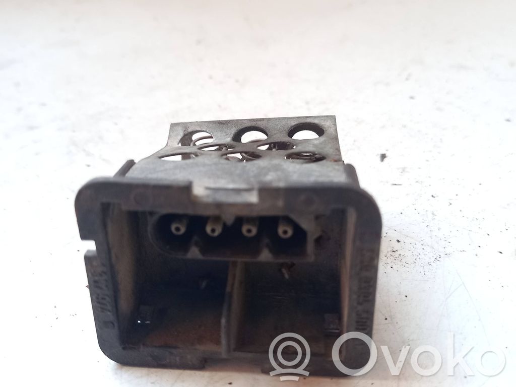BMW 3 E36 Motor aerotermă/rezistor ventilator 