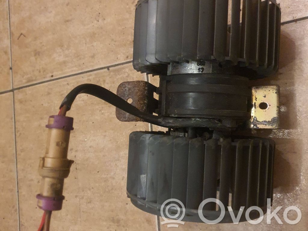Mazā radiatora ventilators   4E0959101,M0160600103