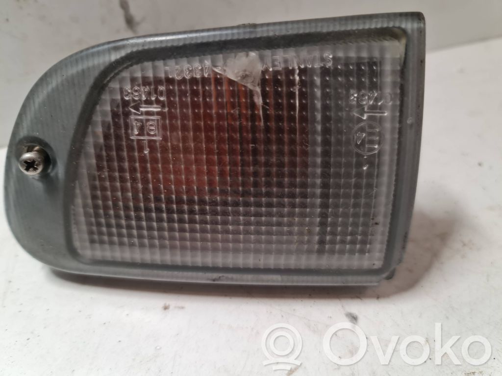 Mitsubishi Space Wagon Frontblinker 