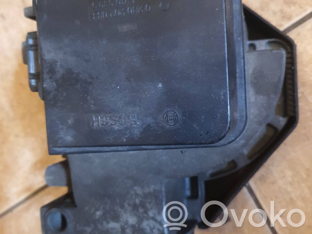 BMW 5 E34 Mass air flow meter 