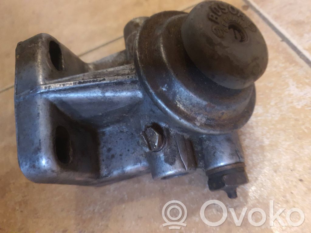 KIA Sorento Fuel filter housing 
