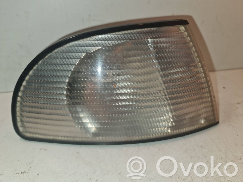 Audi A4 S4 B5 8D Frontblinker 