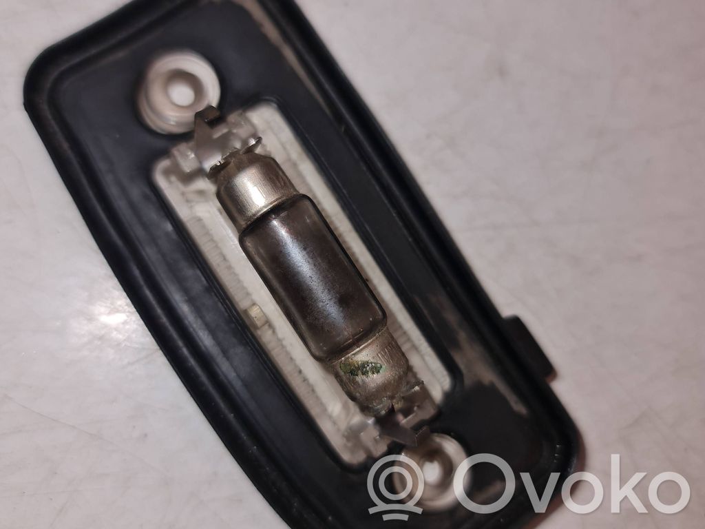 Volkswagen Touran I Lampa oświetlenia tylnej tablicy rejestracyjnej 