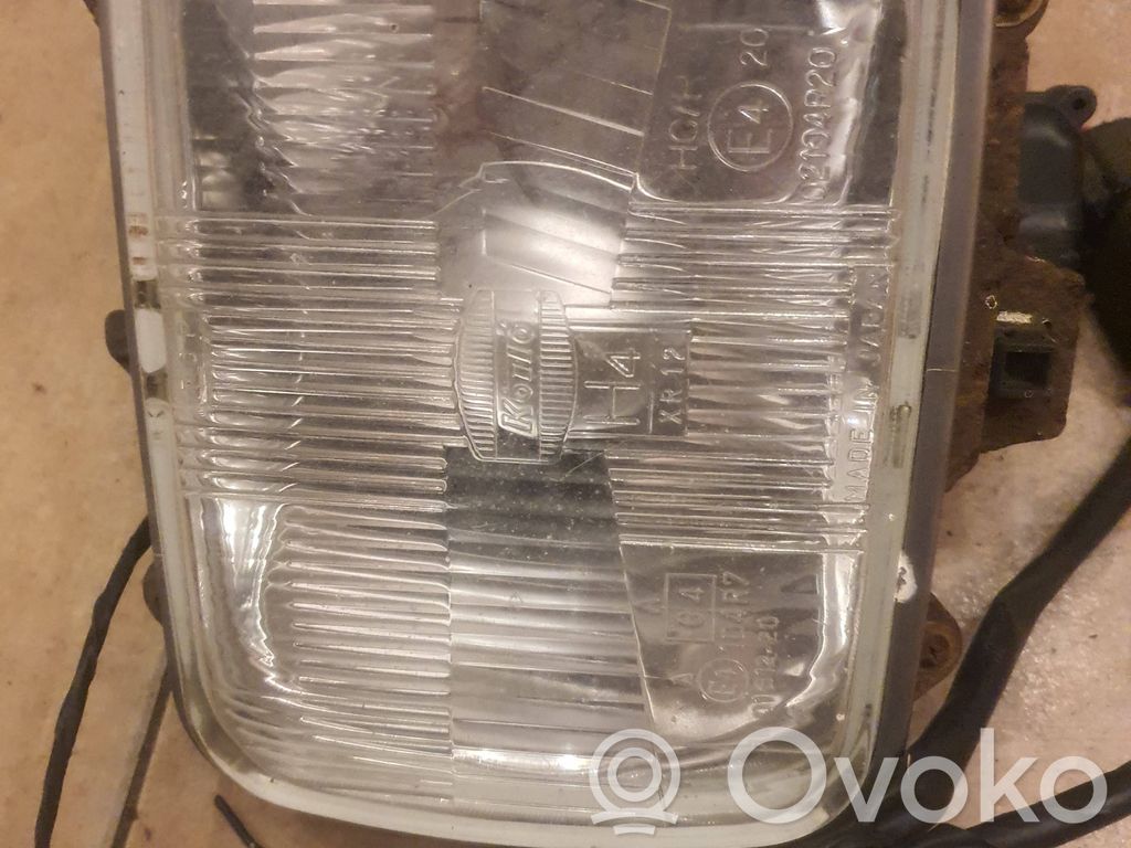 Mazda 323 F Lampa przednia 